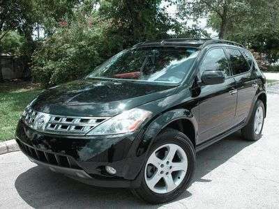 Black Nissan Murano