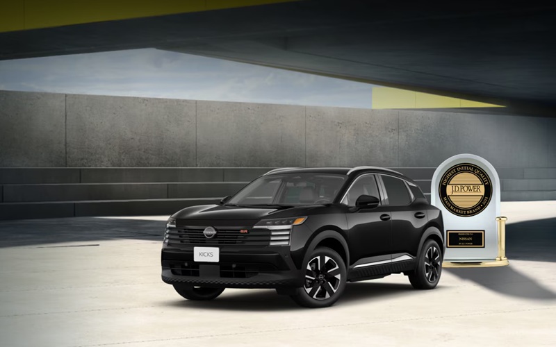 2026 Black Nissan Kicks