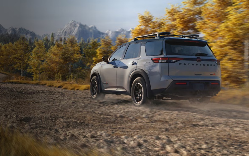 2026 Grey Nissan Pathfinder
